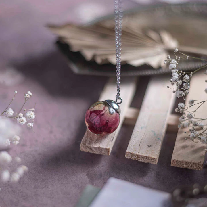 Love - Roselet Necklace