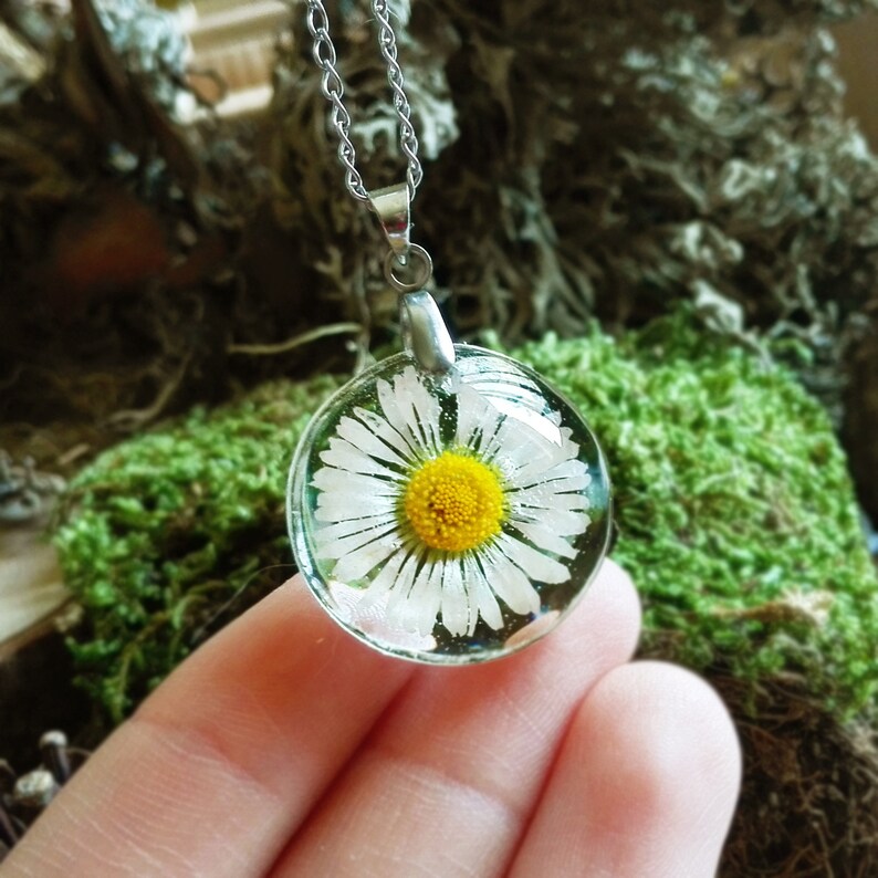 Daisy  Real  flower necklace