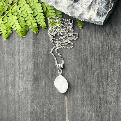 Quartz Natural Cut Gemstone Necklace